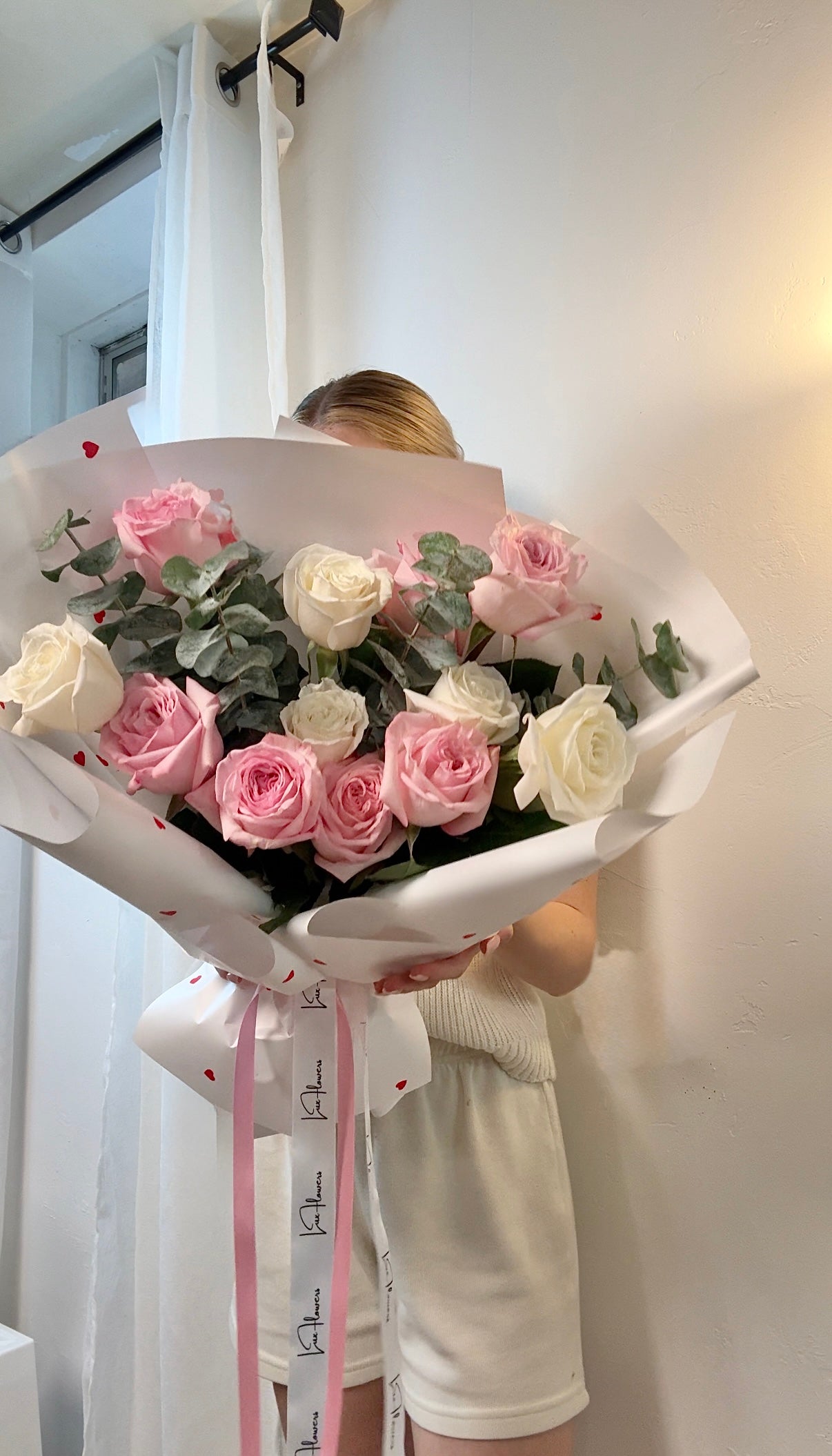Pink and White Rose Mix