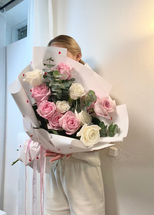 Pink and White Rose Mix