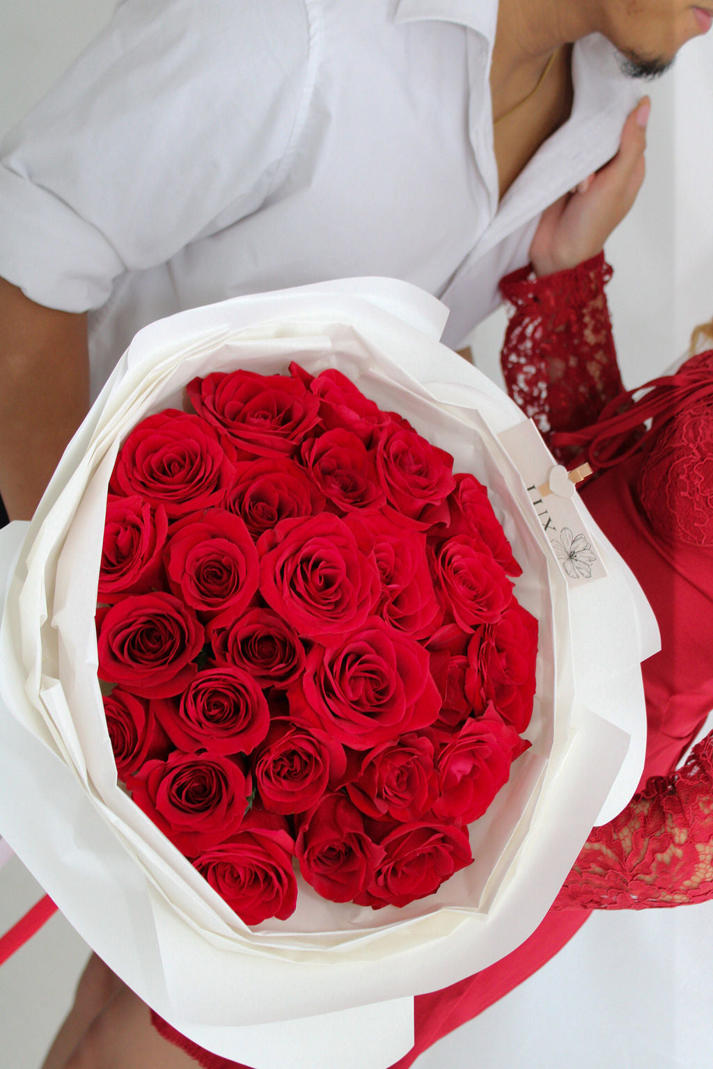 25 Red Roses - Valentine's Day