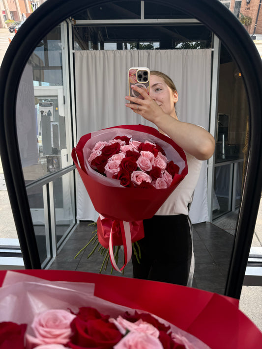 25 pink and red roses