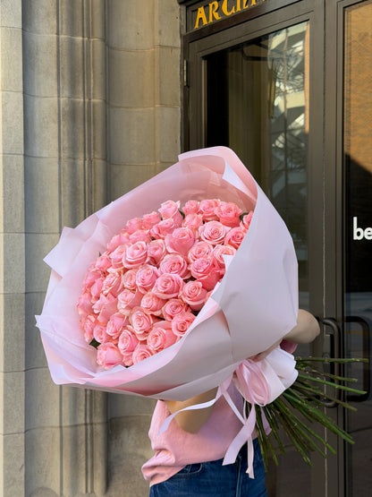 50 pink roses
